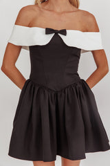 Grace Kelly Contrast Off-Shoulder Mini Dress Black