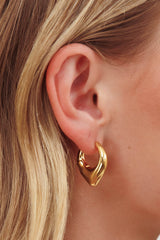 Eternal U-Shape Huggie Earrings Gold