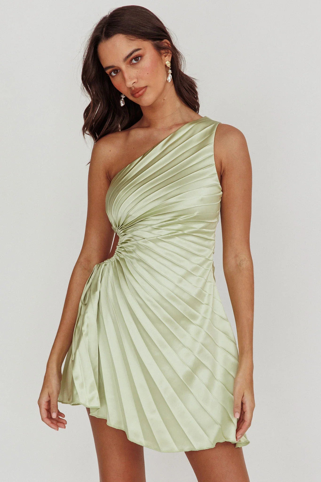 Glow Ray One-Shoulder Pleat Dress Apple