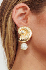 Memoir Shell and Pearl Earrings Gold