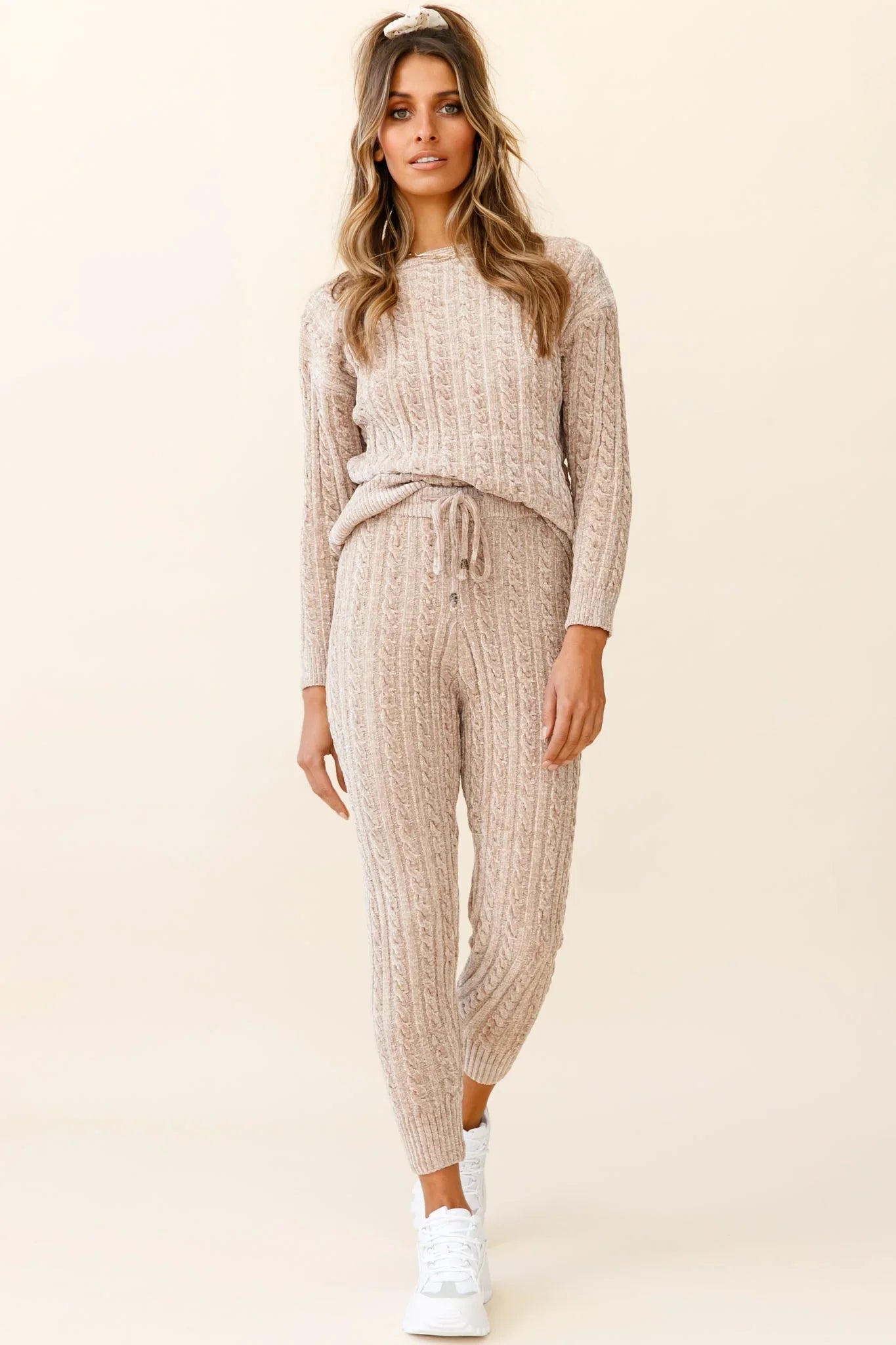 Kansas Long Sleeve Cable Knit Sweater Brown