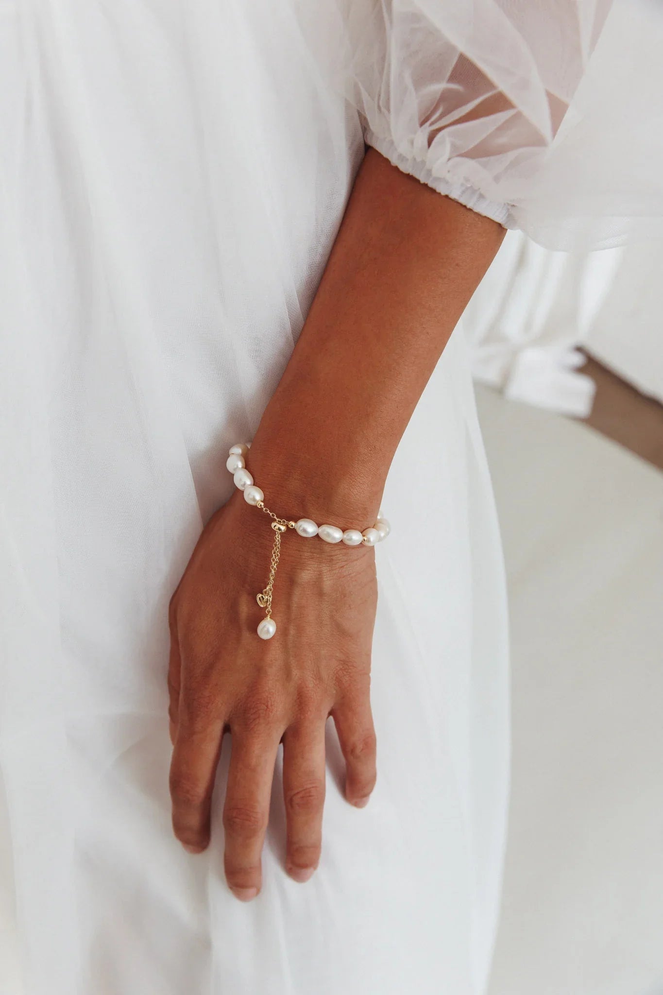 Sharie Baroque Pearl Bracelet Gold