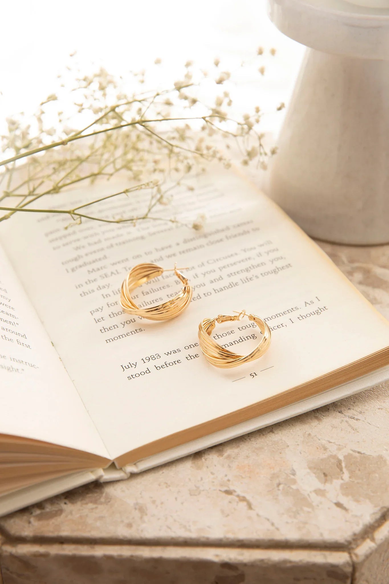 Celia Twist Hoop Earrings Gold