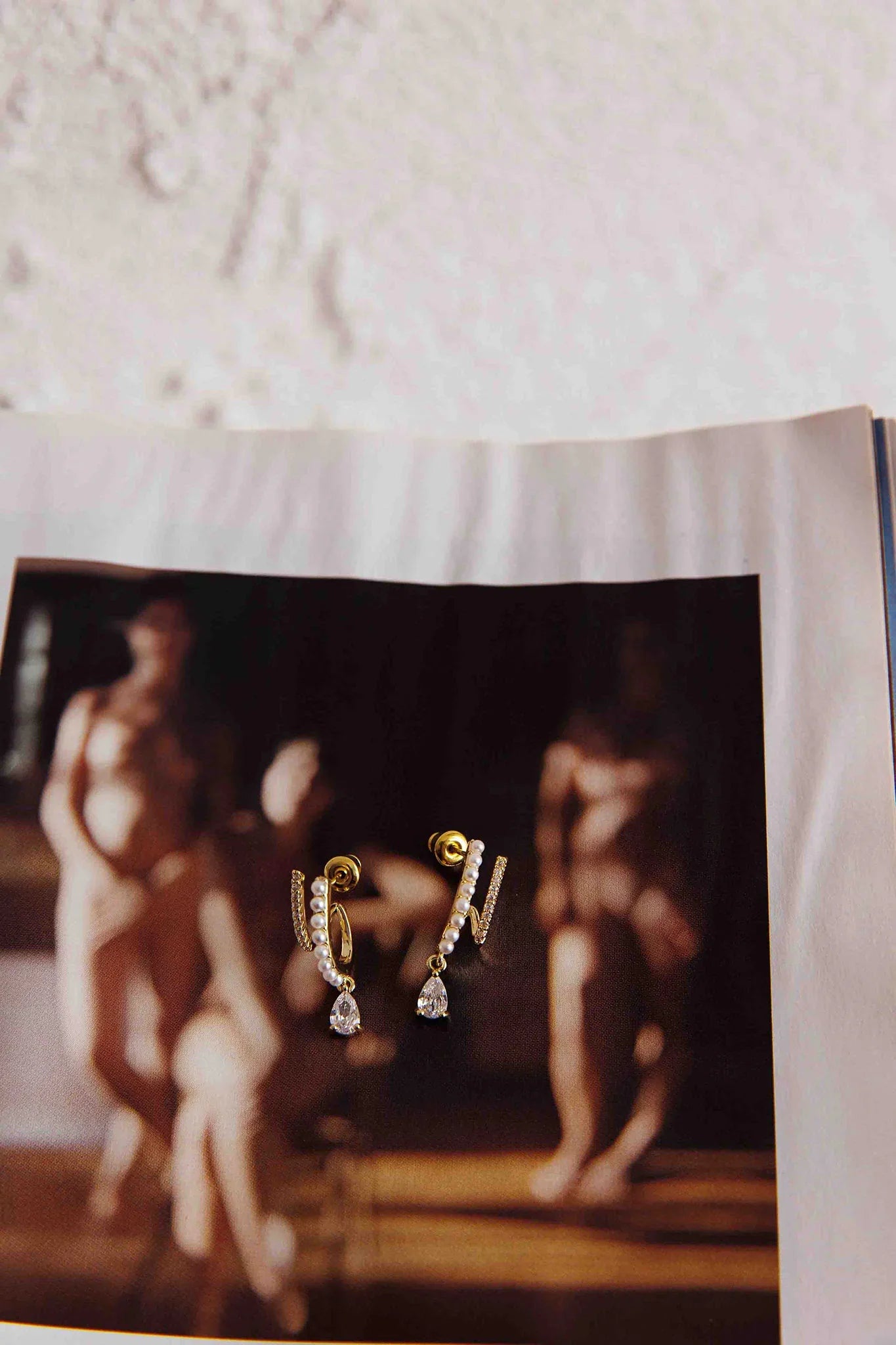 Dawn Double Pierce Illusion Earrings Gold