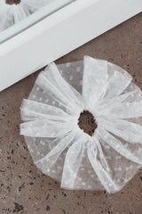 Samara Lace Scrunchie White