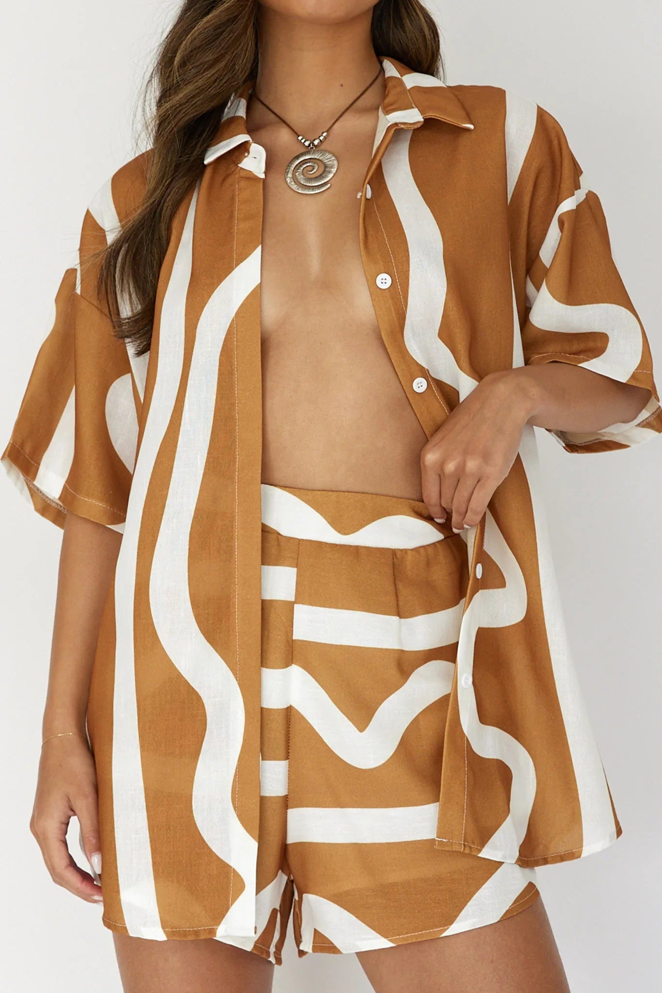 Cora Button-Up Shirt Print Tan